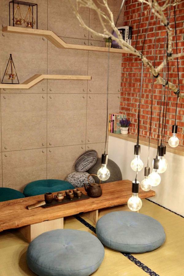 Bird Series B&B&Hostel複合式民宿#本國旅客須先匯款 Тайнань Екстер'єр фото