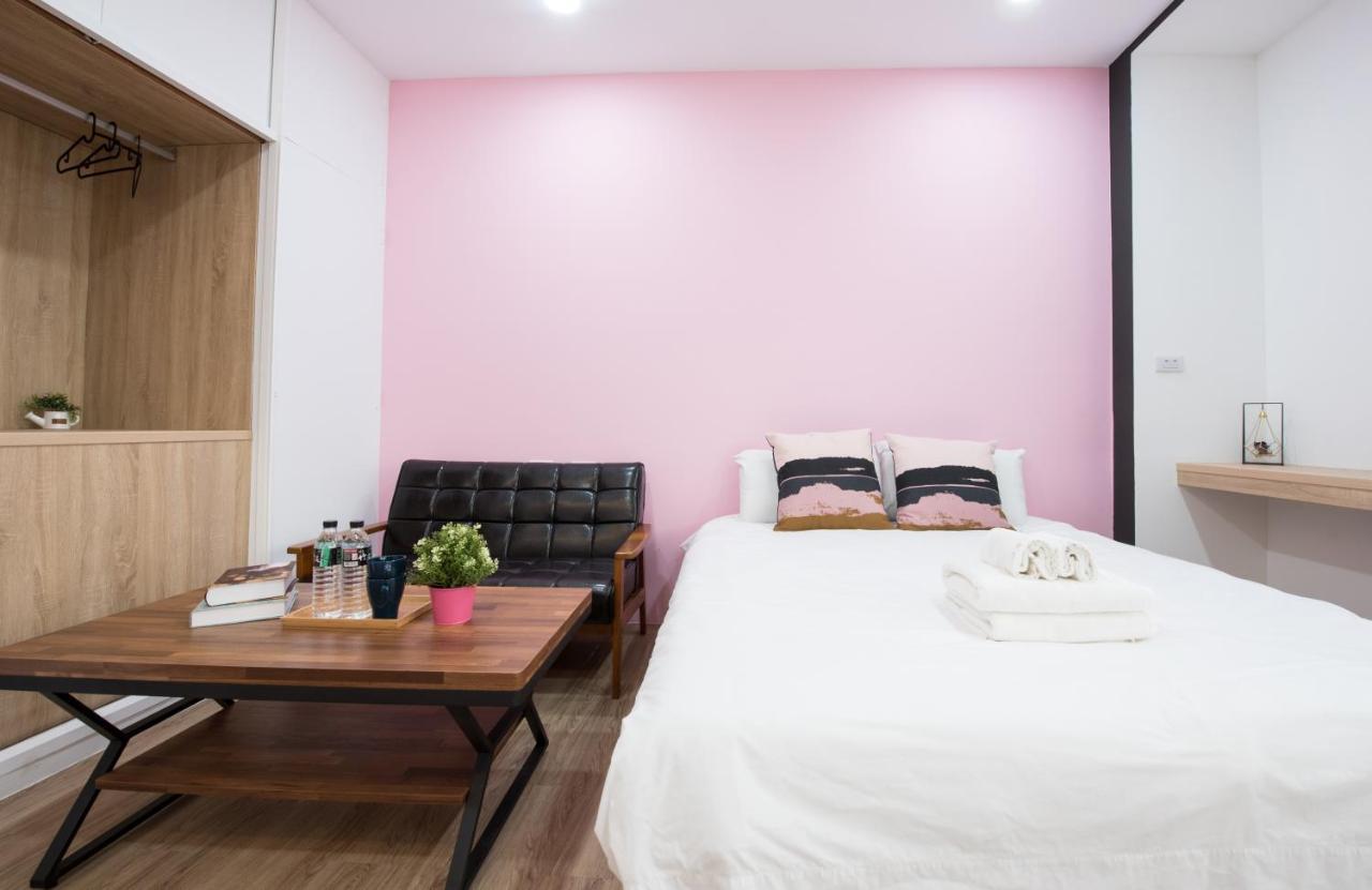 Bird Series B&B&Hostel複合式民宿#本國旅客須先匯款 Тайнань Екстер'єр фото