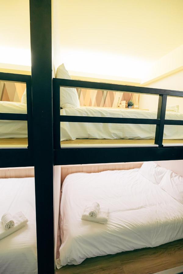 Bird Series B&B&Hostel複合式民宿#本國旅客須先匯款 Тайнань Екстер'єр фото